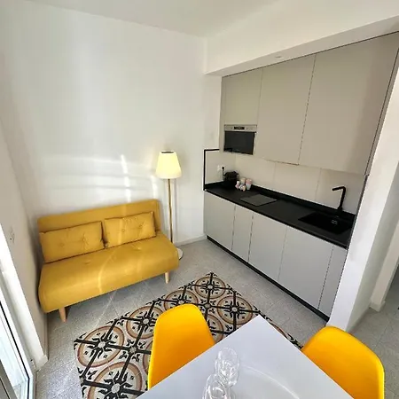 Guest house Al Castello 1 *